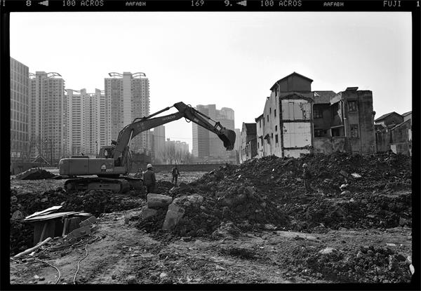 代建筑是历史的活化石系列：拆迁 传统与现代1——倪维瑶